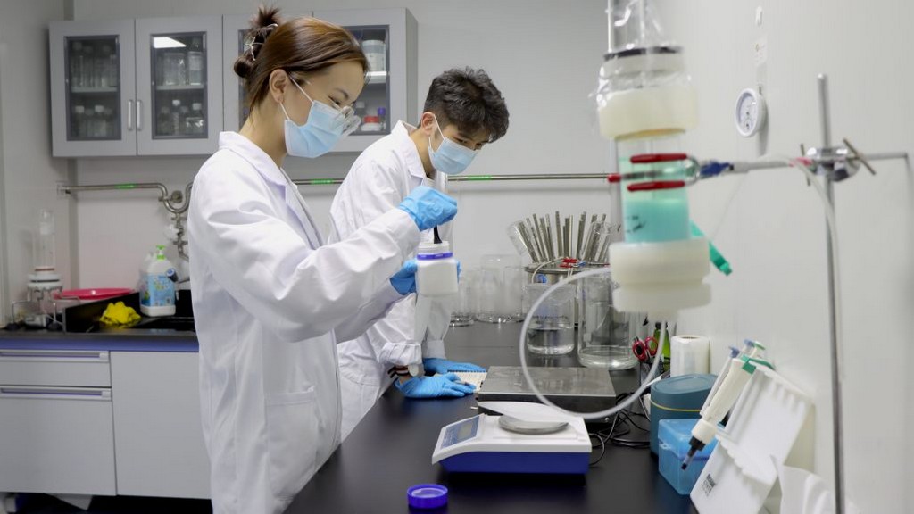 Klinik Laboratuvarlar İçin Mikrobiyal Tanımlama (IVD-CE)