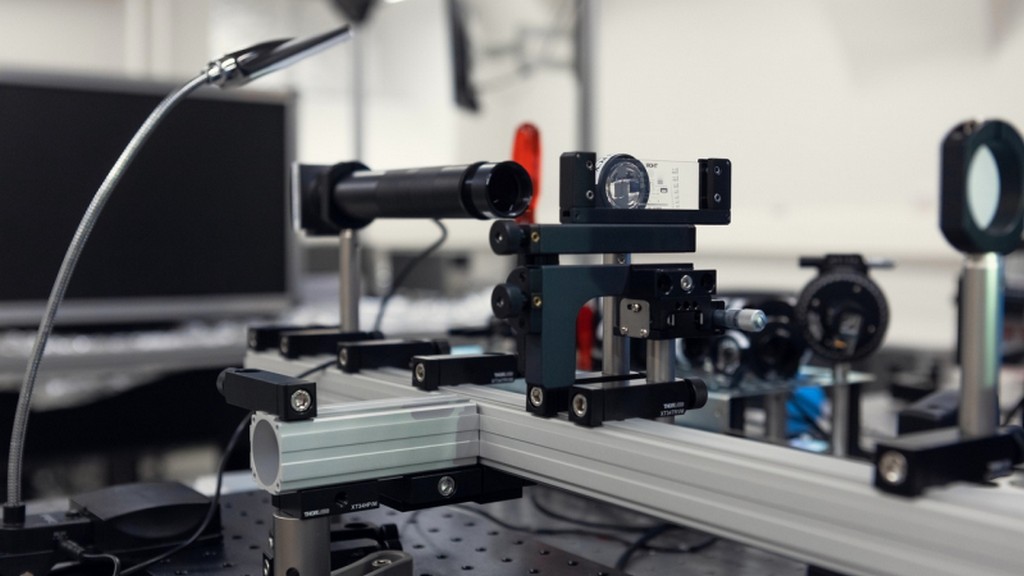 Kuvvet Algılamalı Optik Cımbızlar
